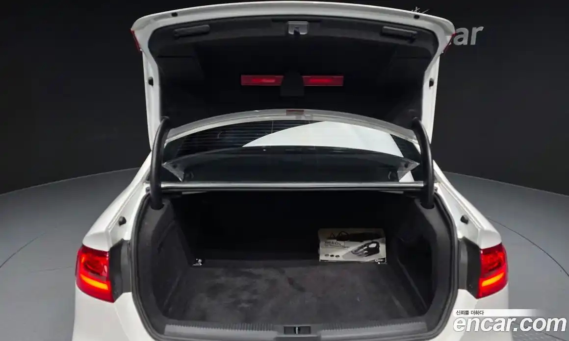 Audi A4 2015 2.0 Автомат в Москве № 196337, фото 5