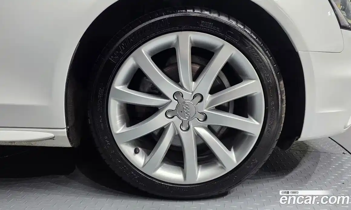 Audi A4 2015 2.0 Автомат в Москве № 196337, фото 10