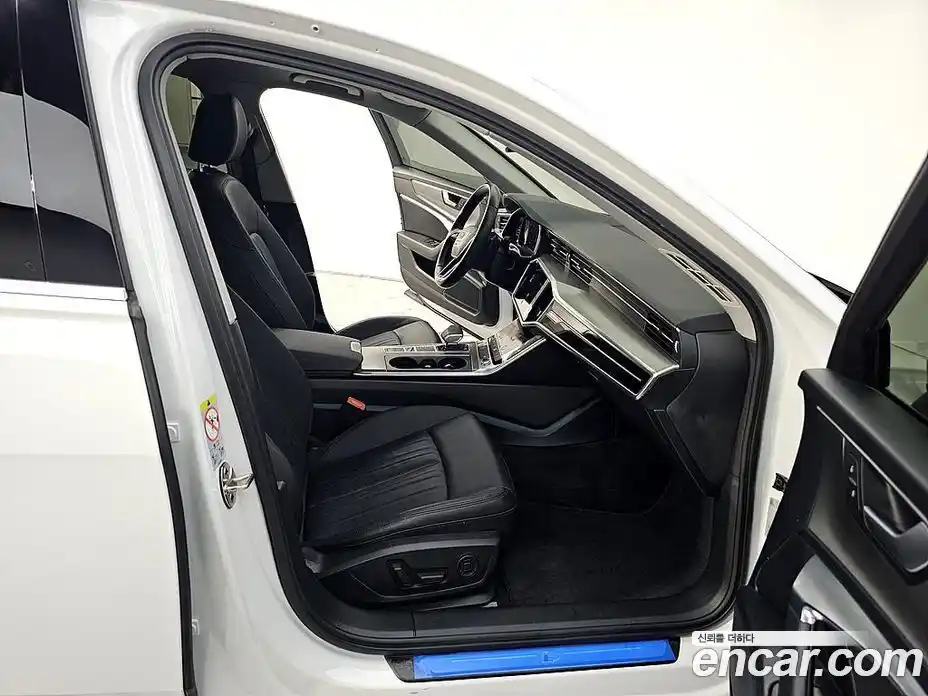 Audi A6 2020 2.0 Автомат в Москве № 196864, фото 11