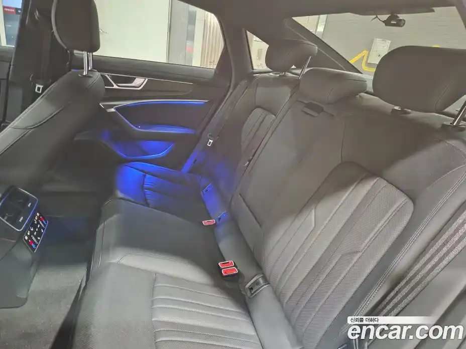 Audi A6 2020 2.0 Автомат в Москве № 196865, фото 10