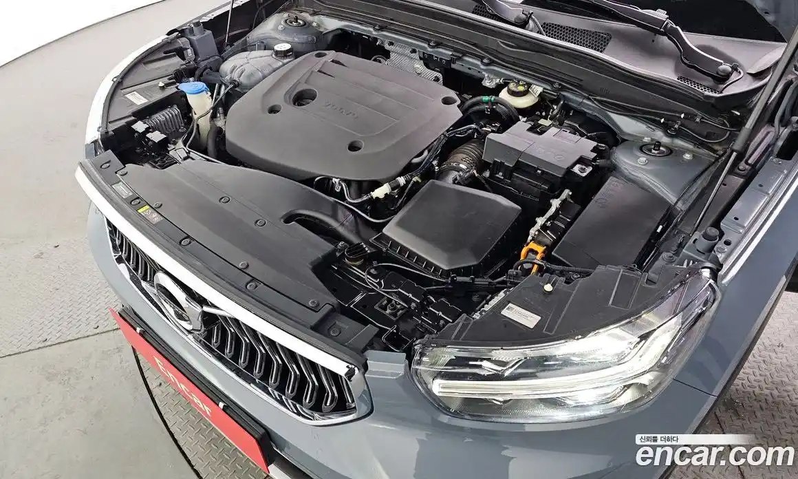 Volvo XC40 2022 2.0 Автомат в Москве № 196998, фото 3