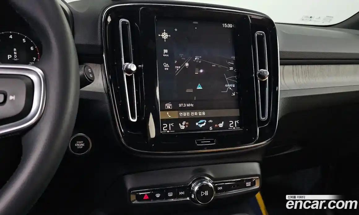 Volvo XC40 2022 2.0 Автомат в Москве № 196998, фото 8