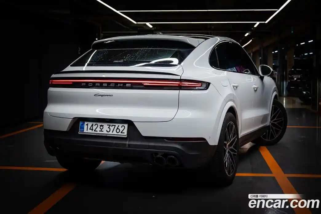 Porsche Cayenne 2025 3.0 Автомат в Москве № 197833, фото 4