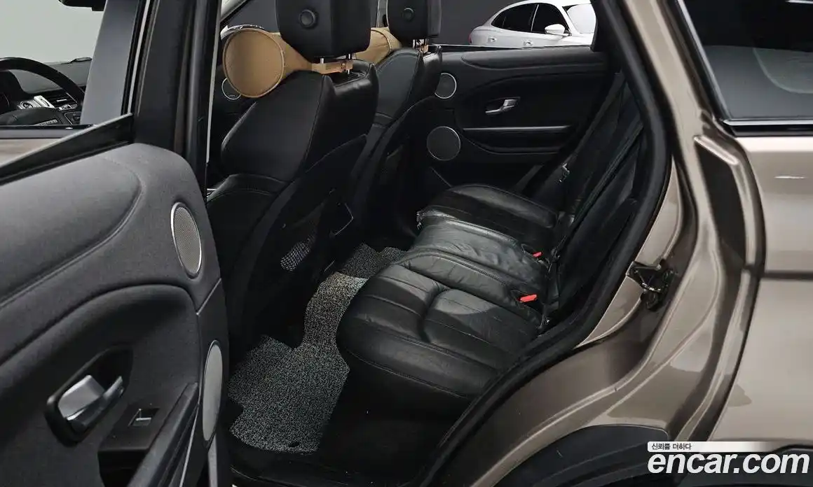 Land Rover Range-Rover Evoque 2017 2.0 Автомат в Москве № 198146, фото 13