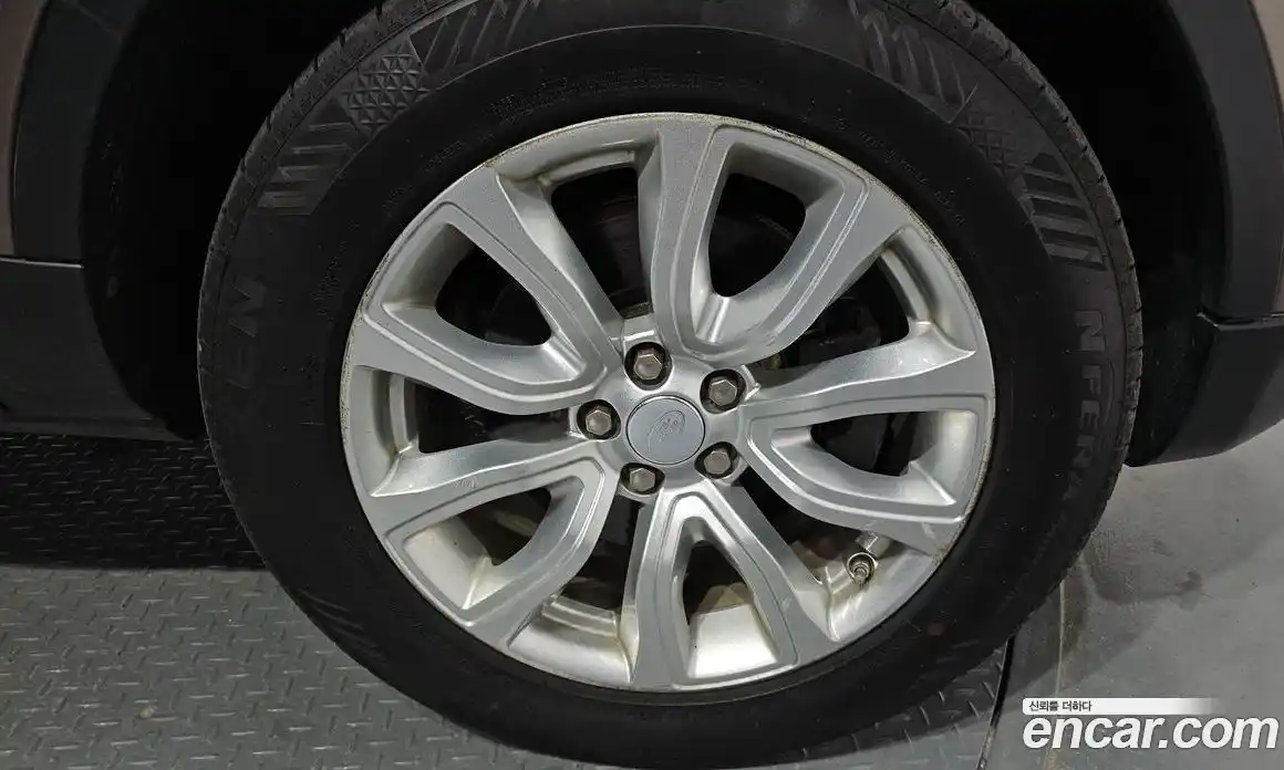 Land Rover Range-Rover Evoque 2017 2.0 Автомат в Москве № 198146, фото 8