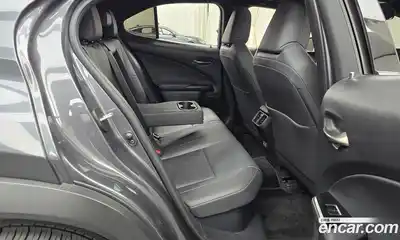 Lexus UX 2025 2.0 Автомат в Москве № 198727, миниатюра 2