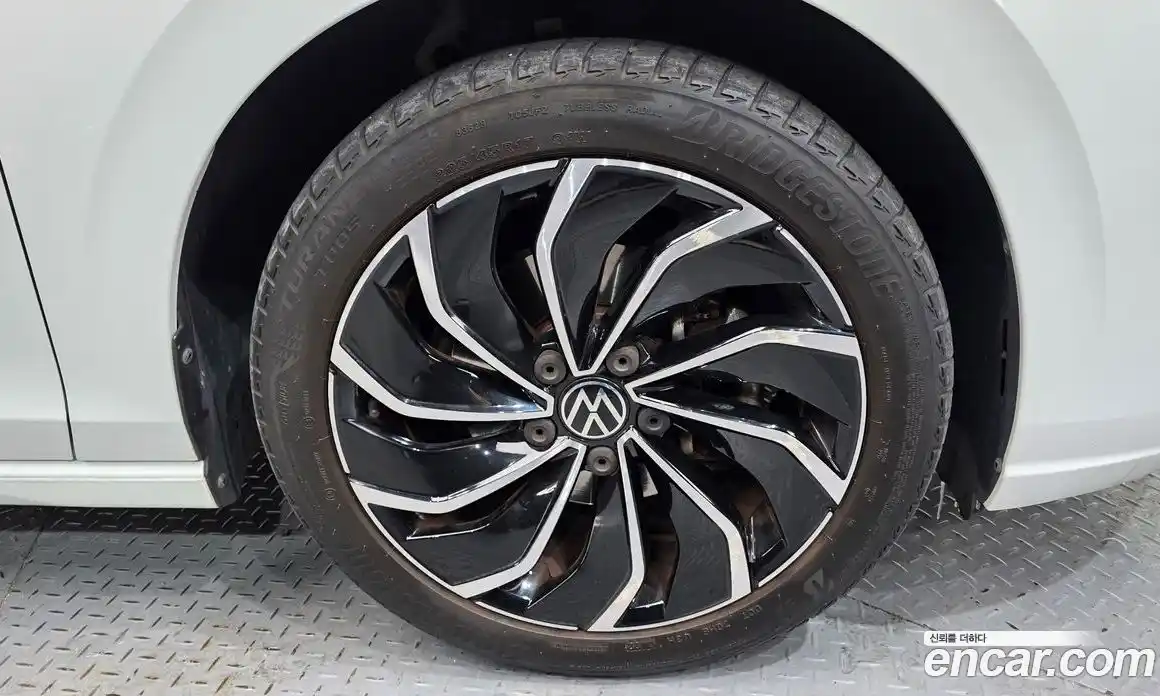 Volkswagen Golf 2022 2.0 Автомат в Москве № 198914, фото 5