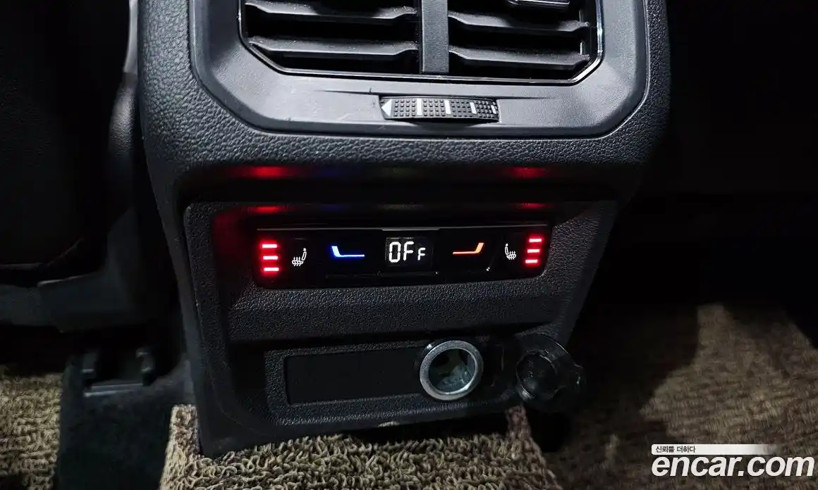 Volkswagen Tiguan 2023 2.0 Автомат в Москве № 198981, фото 12