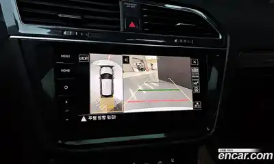 Volkswagen Tiguan 2023 2.0 Автомат в Москве № 198981, миниатюра 2