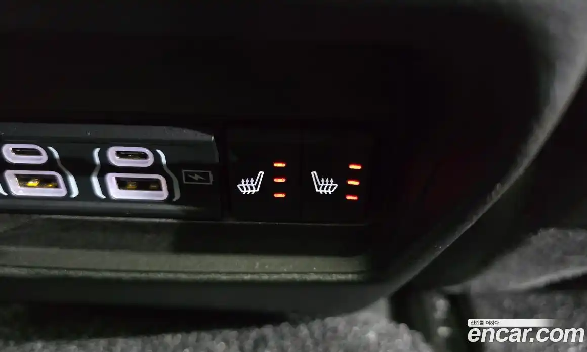 Jeep Cherokee 2023 3.6 Автомат в Москве № 199510, фото 11