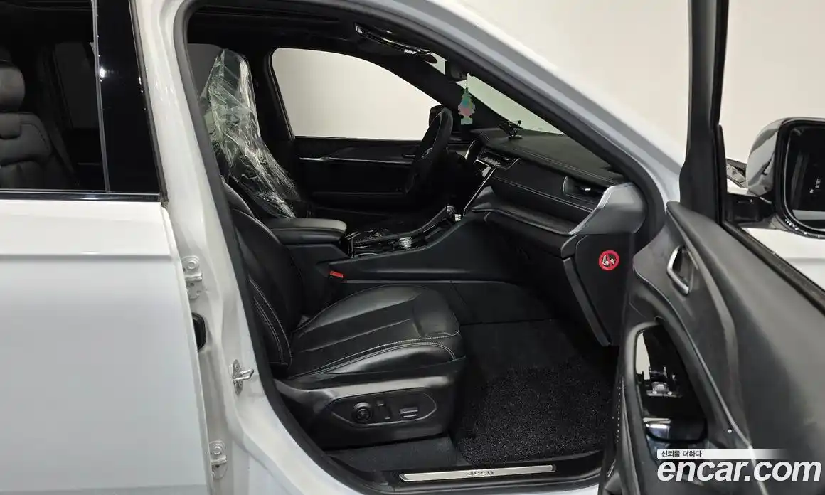 Jeep Cherokee 2023 3.6 Автомат в Москве № 199510, фото 10