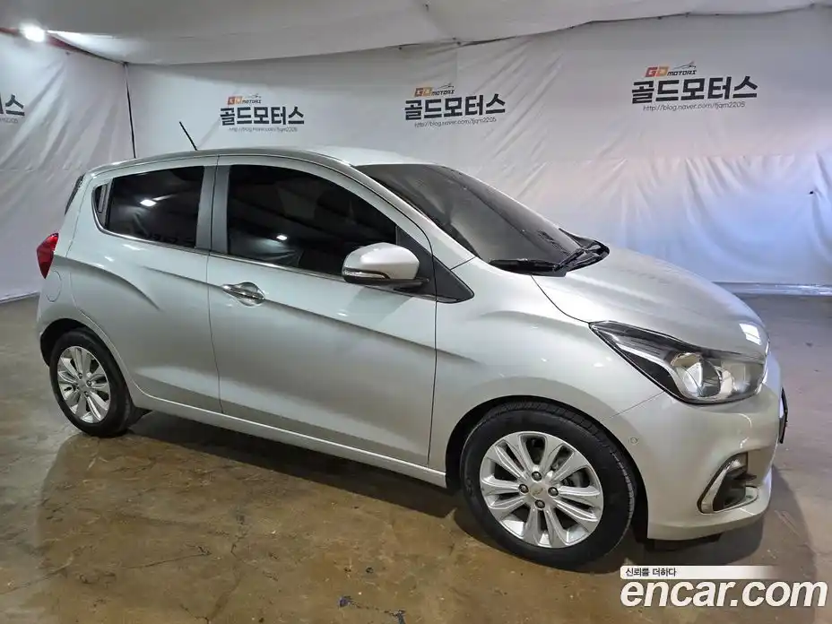 Chevrolet Spark 2016 1.0 Автомат в Москве № 203545, фото 5