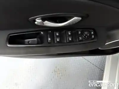 Renault SM3 2013 1.6 Автомат в Москве № 210058, миниатюра 11