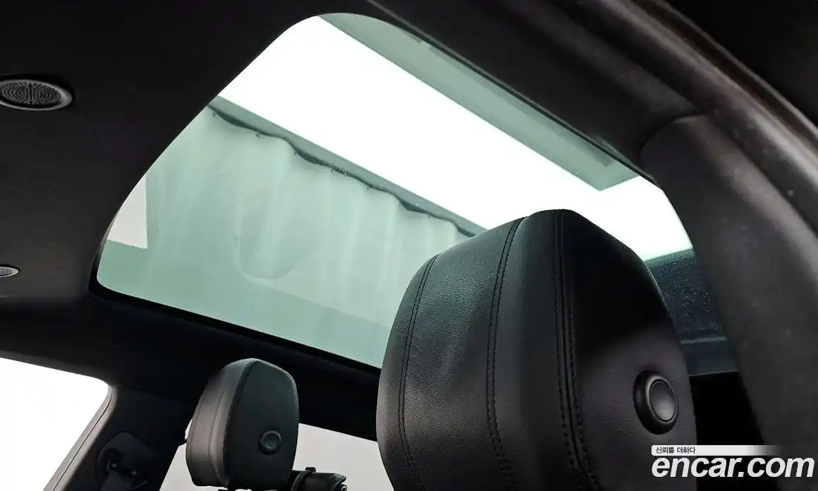 Land Rover Range-Rover Evoque 2021 2.0 Автомат в Москве № 213322, фото 4