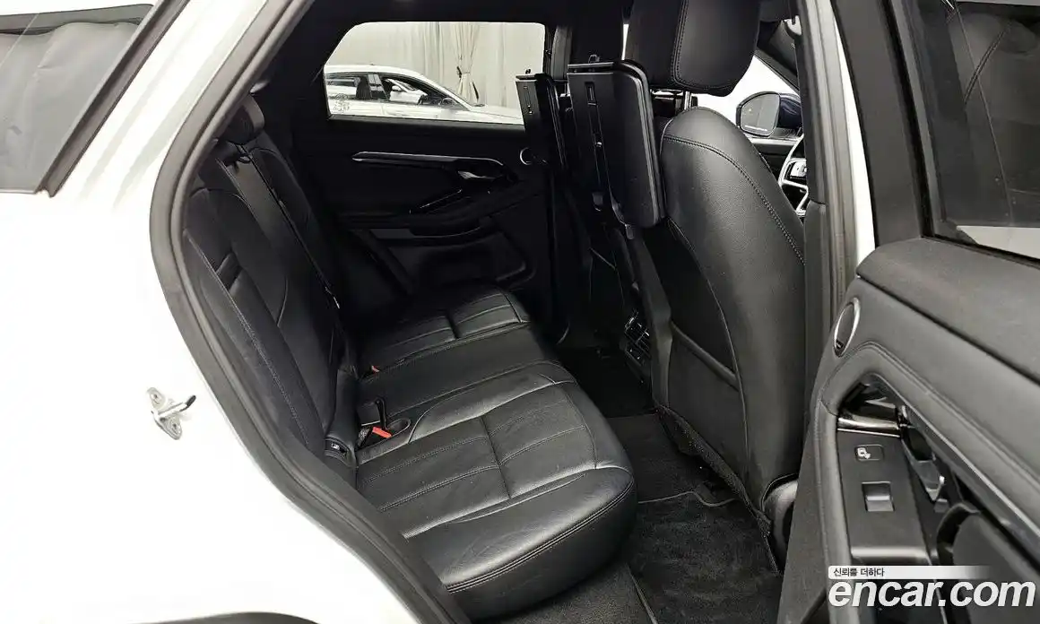 Land Rover Range-Rover Evoque 2021 2.0 Автомат в Москве № 213322, фото 5