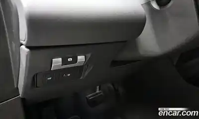 Land Rover Range-Rover Evoque 2022 2.0 Автомат в Москве № 213589, миниатюра 10