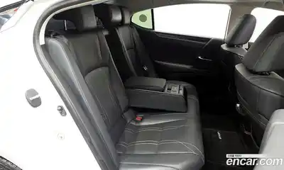 Lexus ES 2020 2.5 Автомат в Москве № 214665, миниатюра 12