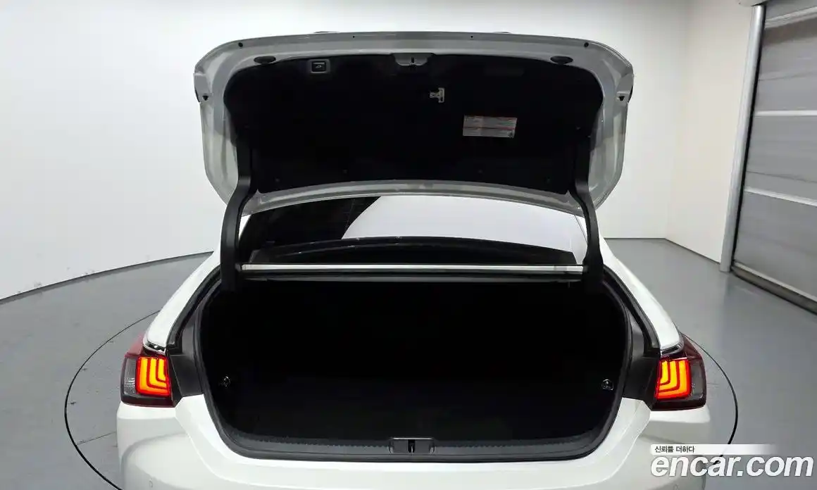 Lexus ES 2020 2.5 Автомат в Москве № 214665, фото 20