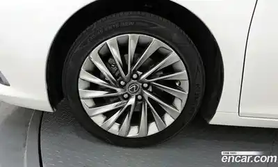 Lexus ES 2020 2.5 Автомат в Москве № 214665, миниатюра 5