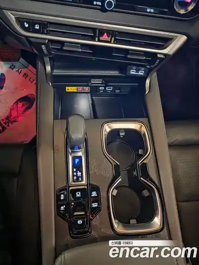 Lexus RX 2024 2.5 Вариатор в Москве № 214730, миниатюра 9
