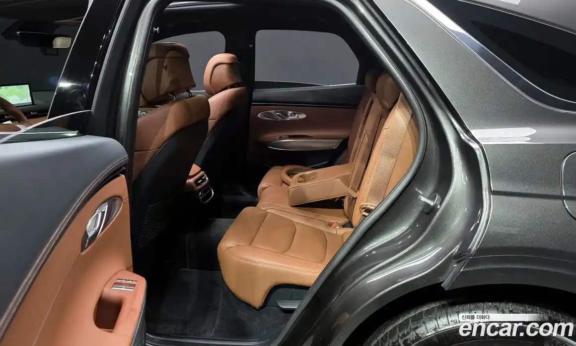 Genesis GV70 2024 2.5 Автомат в Москве № 21822, фото 17