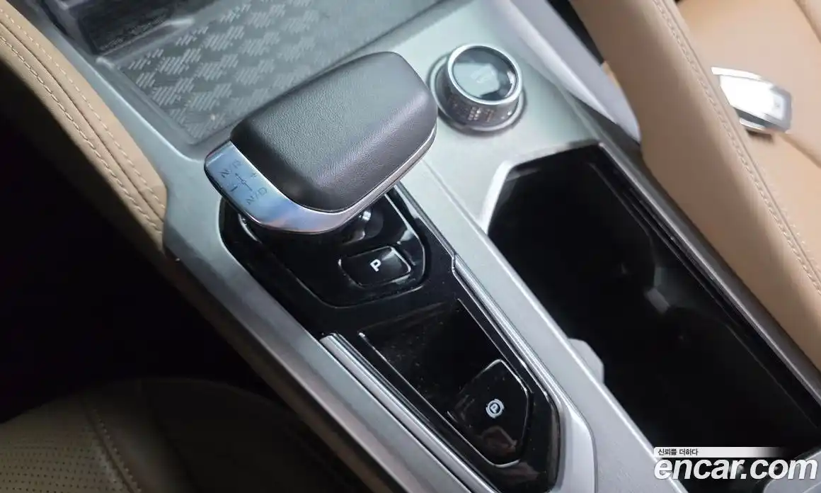 Renault Grand Koleos 2025 1.5 Автомат в Москве № 220202, фото 17