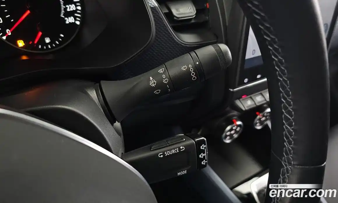 Renault XM3 2023 1.6 Автомат в Москве № 220950, фото 17