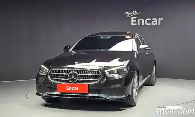 Mercedes-Benz E-Class 2022 2.0 Автомат в Москве № 222138, миниатюра 3