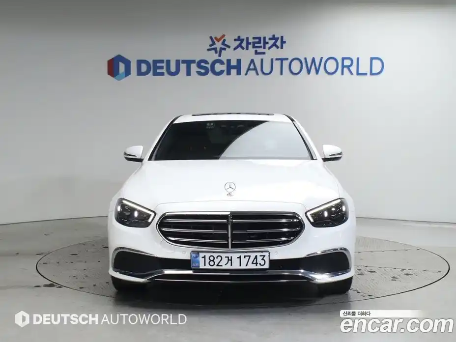 Mercedes-Benz E-Class 2020 2.0 Автомат в Москве № 223421, фото 3