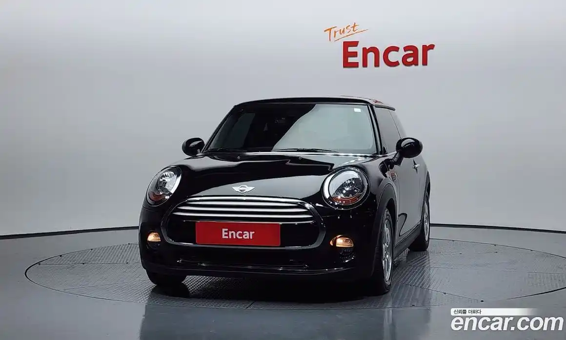 Mini Cooper 2015 1.5 Автомат в Москве № 224261, фото 17