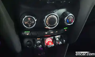 Mini Cooper 2015 1.5 Автомат в Москве № 224261, миниатюра 3
