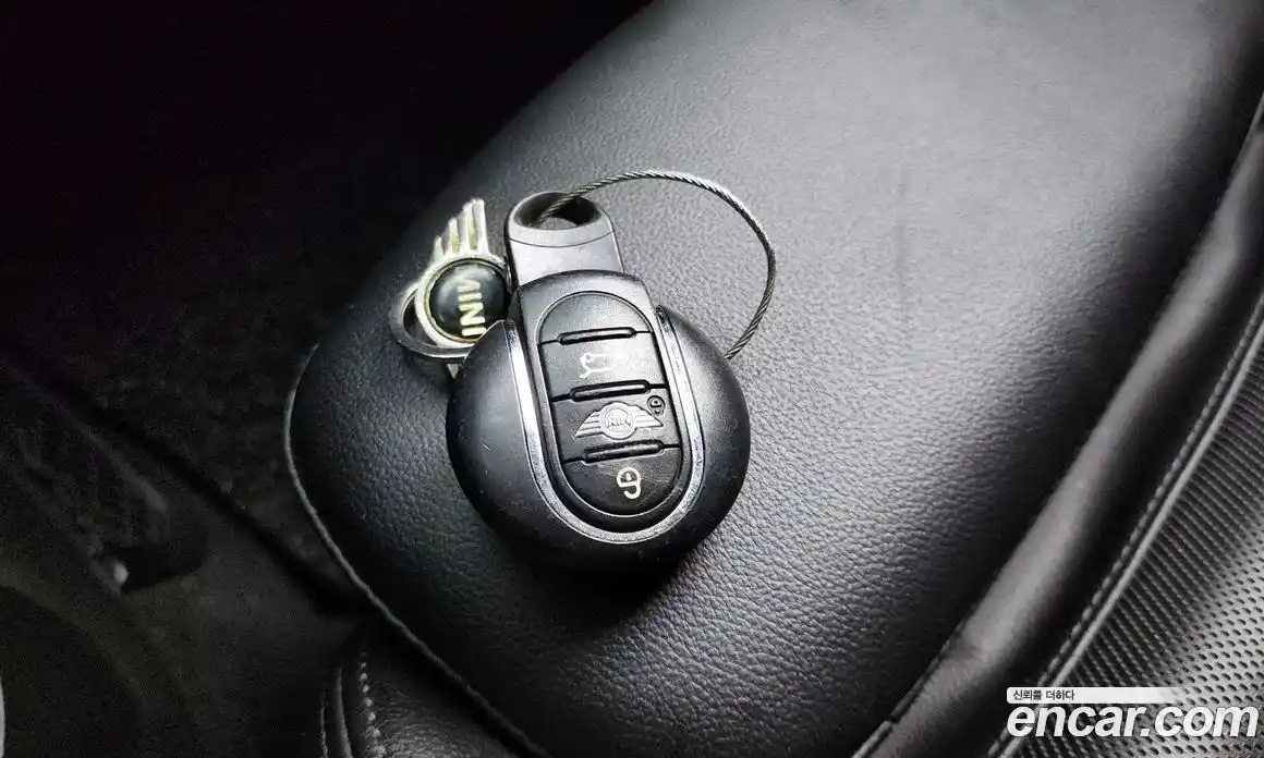 Mini Cooper 2015 1.5 Автомат в Москве № 224261, фото 8