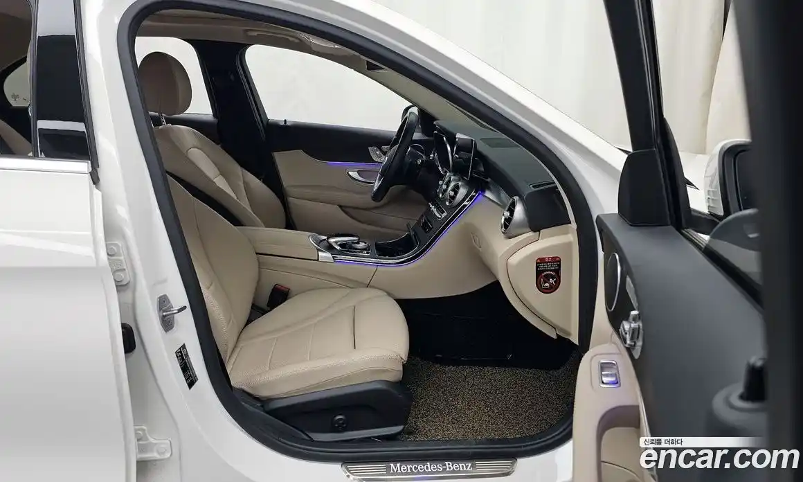 Mercedes-Benz C-Class 2021 1.9 Автомат в Москве № 224882, фото 14