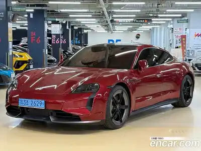 Porsche Taycan, 2025