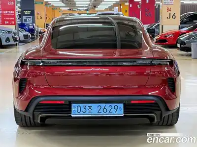 Porsche Taycan 2025 0.1 Автомат в Москве № 225520, миниатюра 4