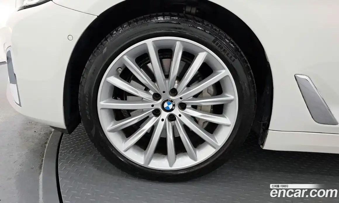 BMW 5-Series 2023 2.0 Автомат в Москве № 228280, фото 14