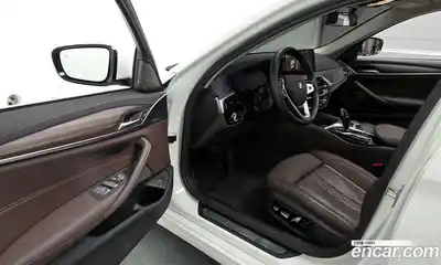 BMW 5-Series 2023 2.0 Автомат в Москве № 228280, миниатюра 4