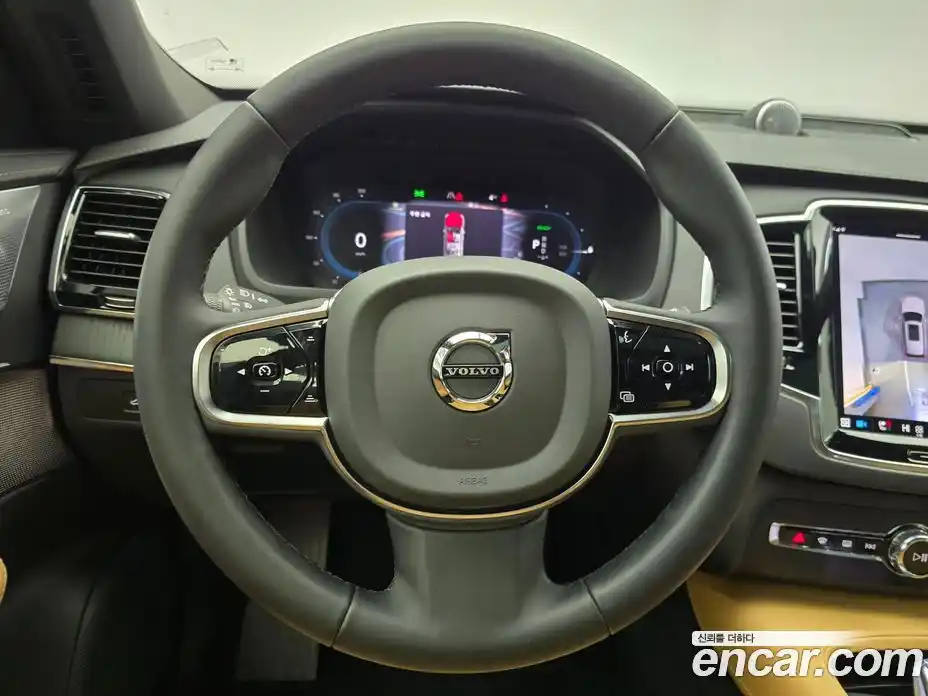 Volvo XC90 2024 2.0 Автомат в Москве № 230796, фото 12