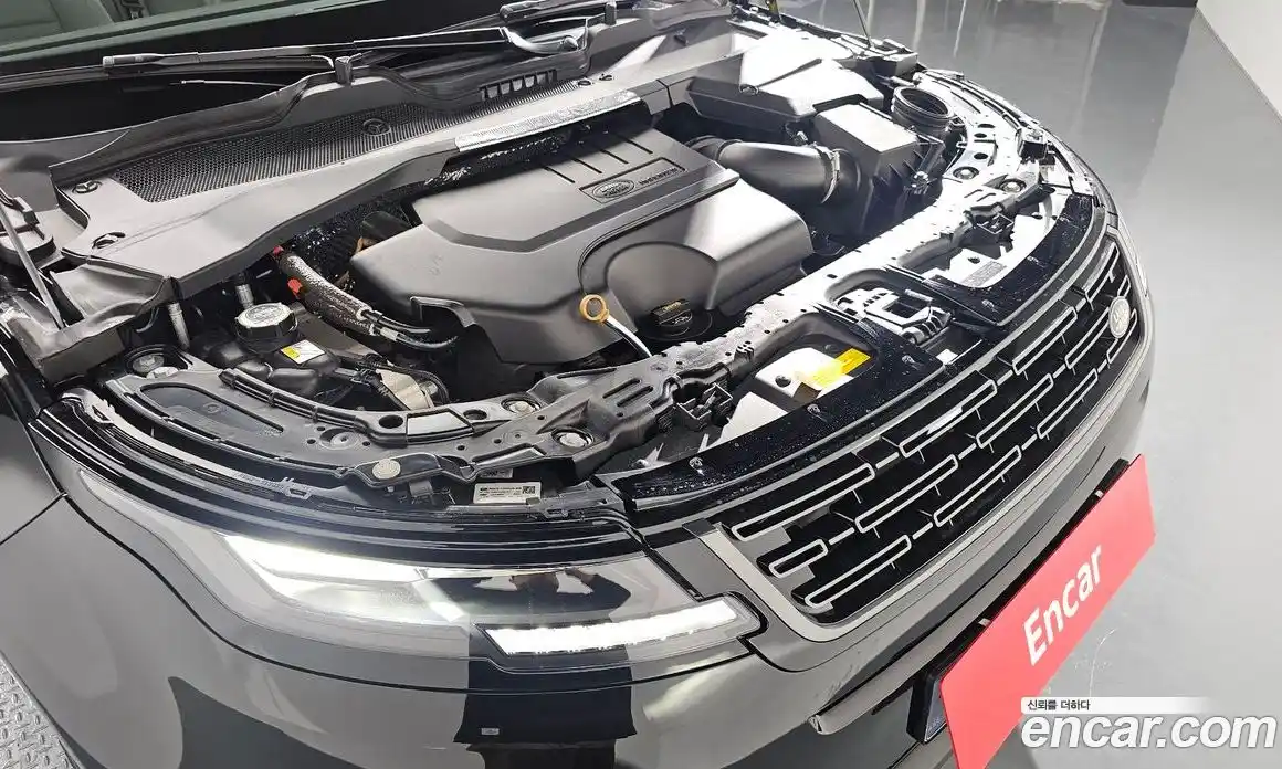 Land Rover Range-Rover Evoque 2025 2.0 Автомат в Москве № 231120, фото 5