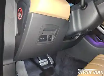 Land Rover Range-Rover Velar 2022 3.0 Автомат в Москве № 231307, миниатюра 2