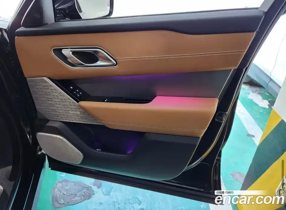 Land Rover Range-Rover Velar 2022 3.0 Автомат в Москве № 231307, фото 6