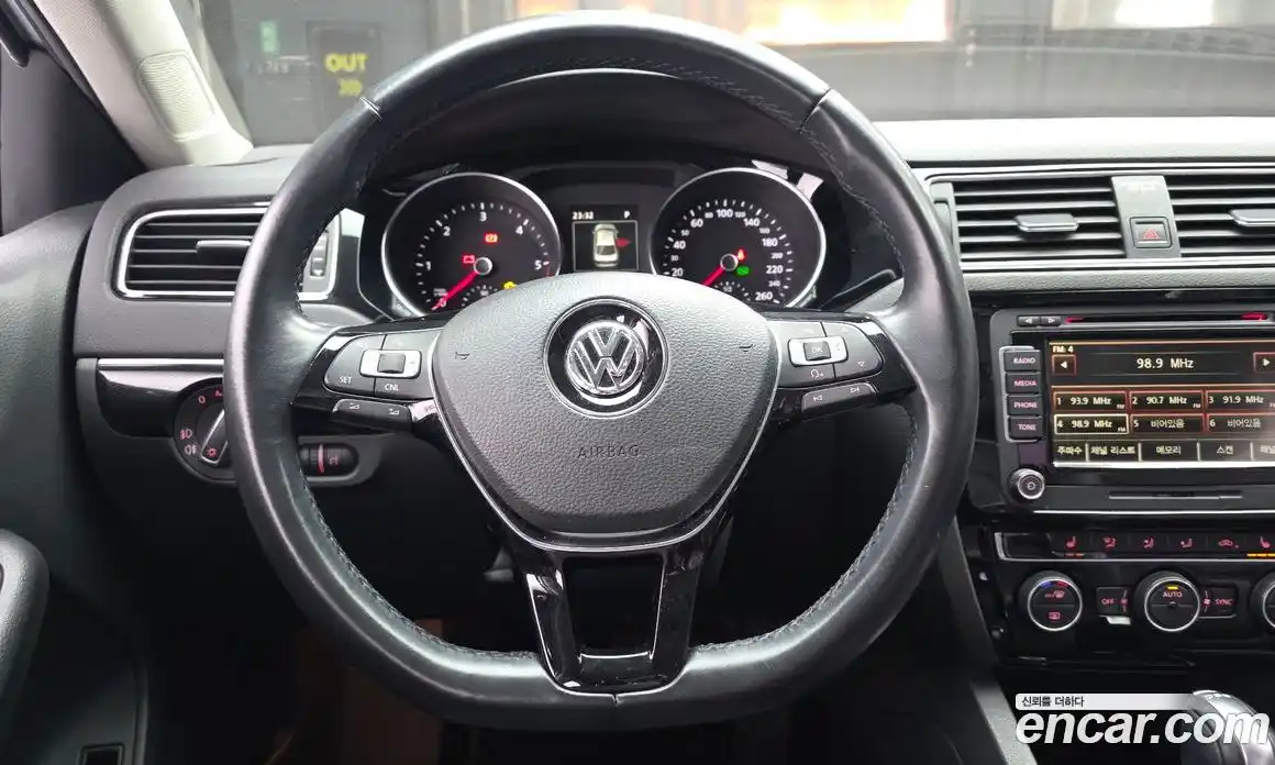 Volkswagen Jetta 2015 2.0 Автомат в Москве № 232148, фото 8