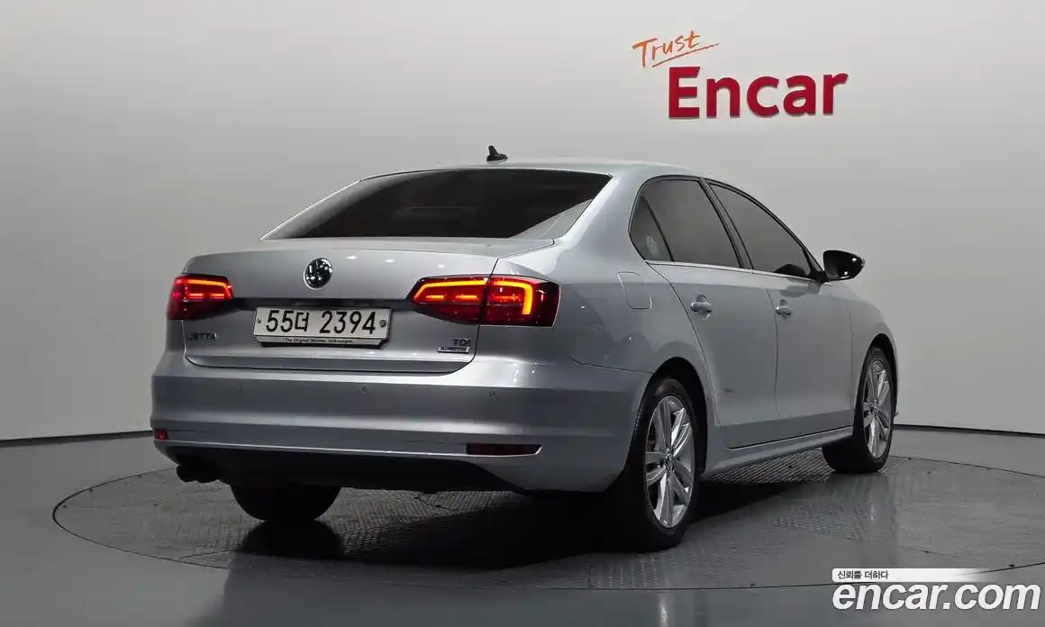Volkswagen Jetta 2015 2.0 Автомат в Москве № 232148, фото 9