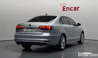 Volkswagen Jetta 2015 2.0 Автомат в Москве № 232148, миниатюра 9