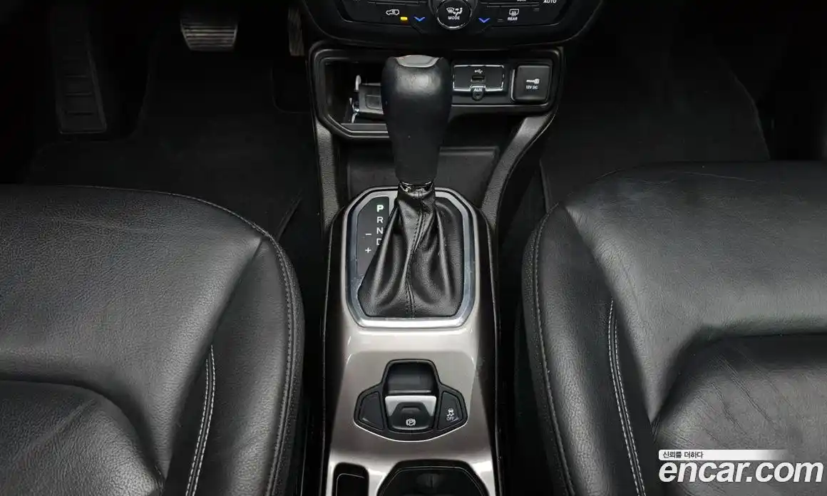 Jeep Renegade 2021 2.4 Автомат в Москве № 232326, фото 15