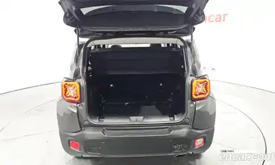 Jeep Renegade 2021 2.4 Автомат в Москве № 232326, миниатюра 9