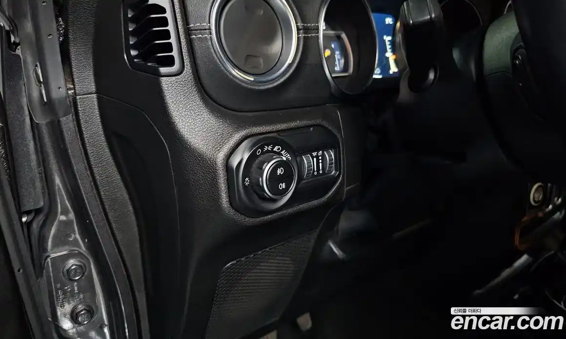 Jeep Wrangler 2019 2.0 Автомат в Москве № 232475, фото 14