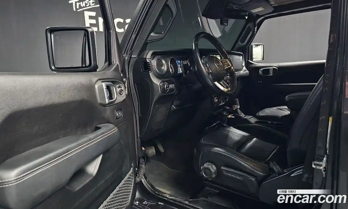 Jeep Wrangler 2019 2.0 Автомат в Москве № 232475, фото 10