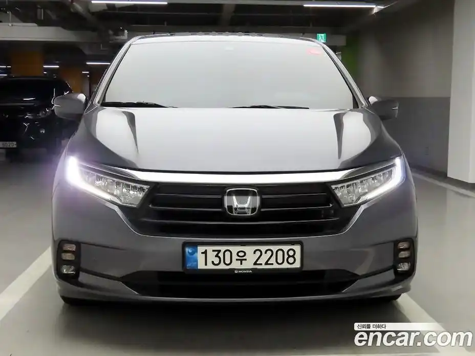 Honda Odyssey 2022 3.5 Автомат в Москве № 232960, фото 3