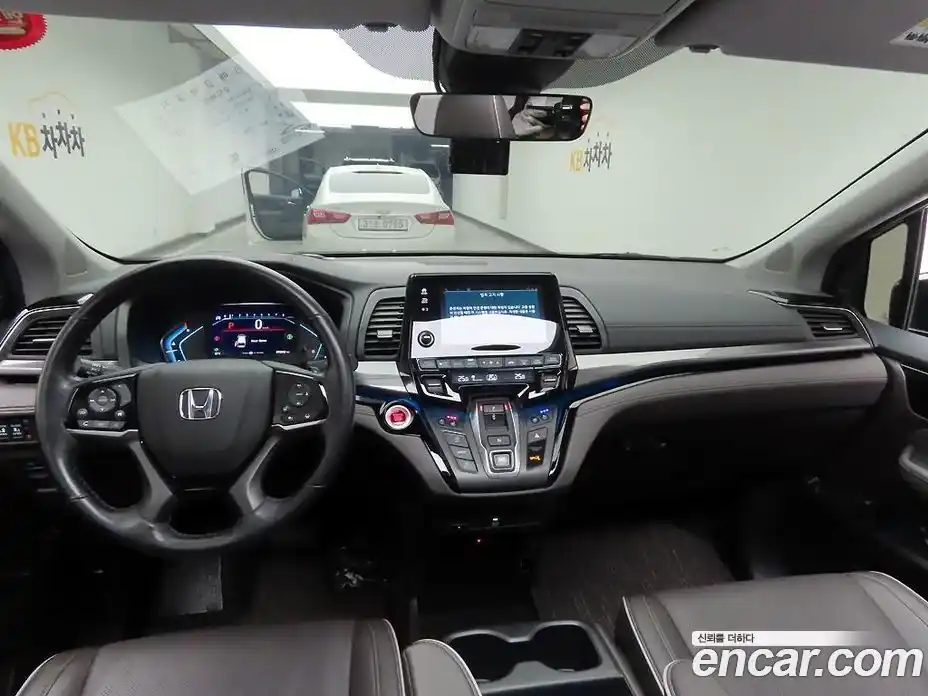 Honda Odyssey 2022 3.5 Автомат в Москве № 232960, фото 6